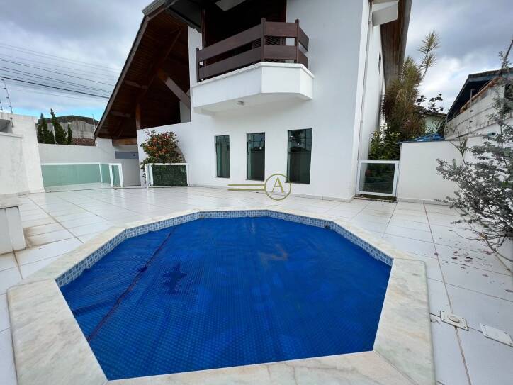 Sobrado à venda com 5 quartos, 200m² - Foto 23
