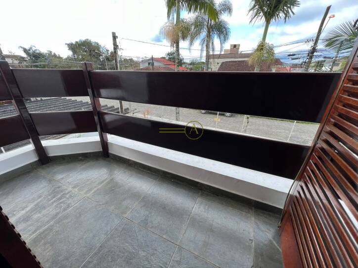 Sobrado à venda com 5 quartos, 200m² - Foto 18