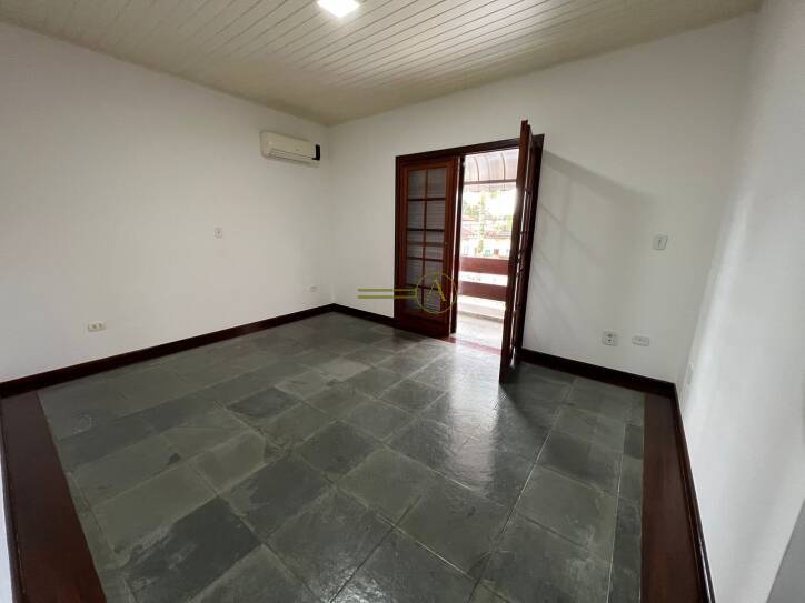 Sobrado à venda com 5 quartos, 200m² - Foto 15