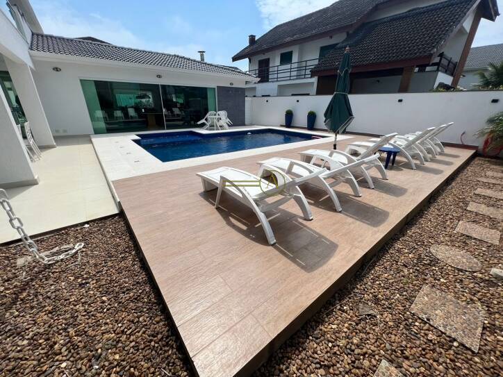 Casa de Condomínio à venda com 7 quartos, 750m² - Foto 50