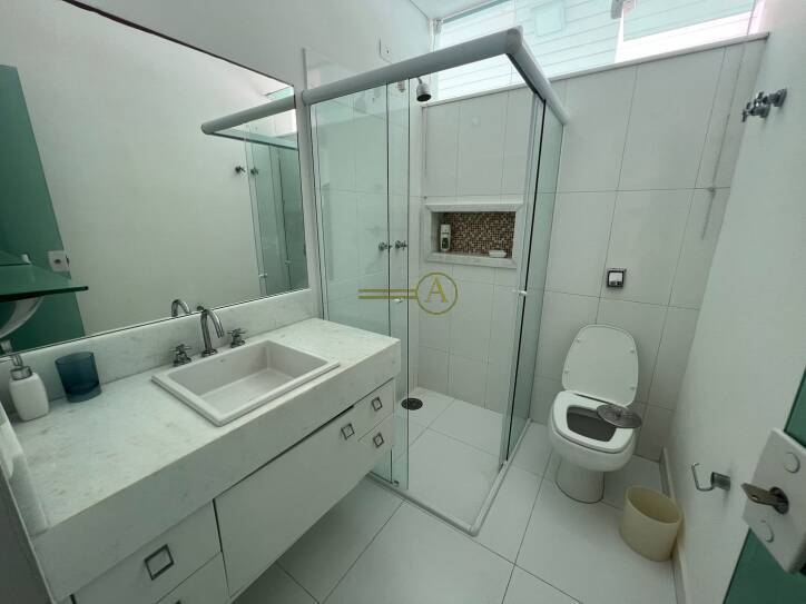 Casa de Condomínio à venda com 7 quartos, 750m² - Foto 28