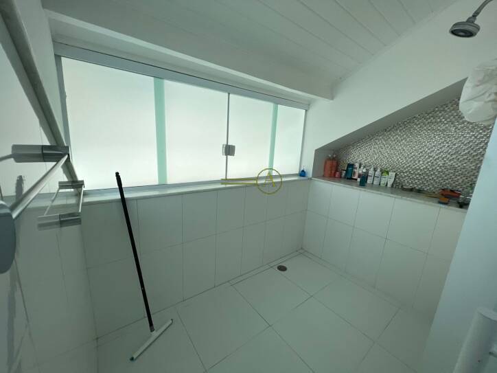 Casa de Condomínio à venda com 7 quartos, 750m² - Foto 23