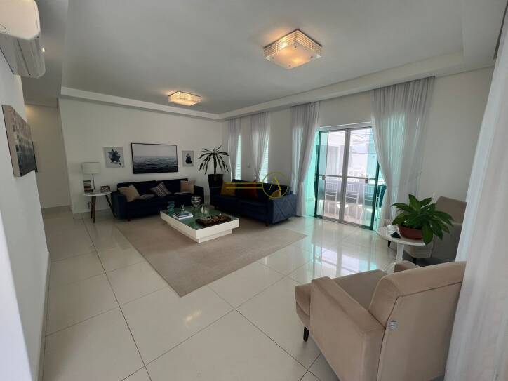 Casa de Condomínio à venda com 7 quartos, 750m² - Foto 3