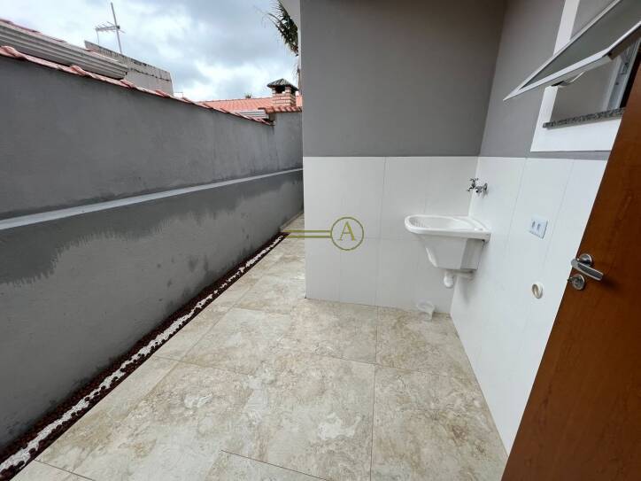 Casa à venda com 2 quartos, 80m² - Foto 13