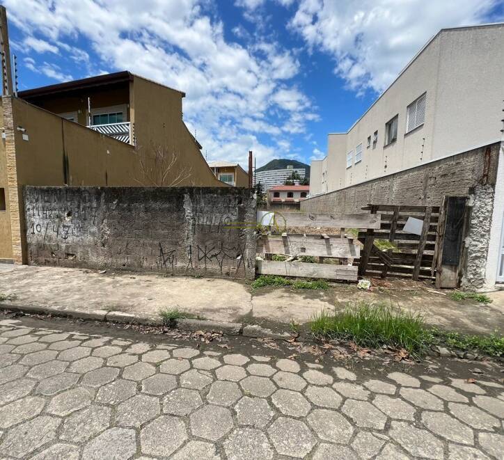 Terreno, 450 m² - Foto 1