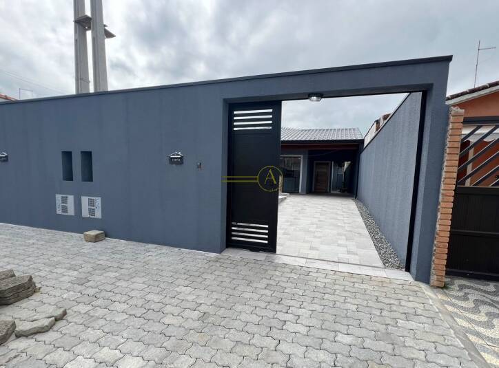 Casa, 3 quartos, 92 m² - Foto 1